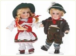 Fetita in haine traditionale bavareze