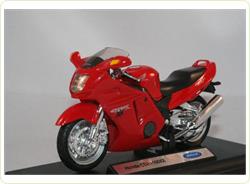 Motocicleta Honda CBR 1100XX 1:18