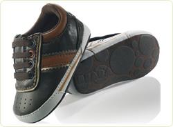 Pantofiori retro maro marime 17-18 (0-6 luni)